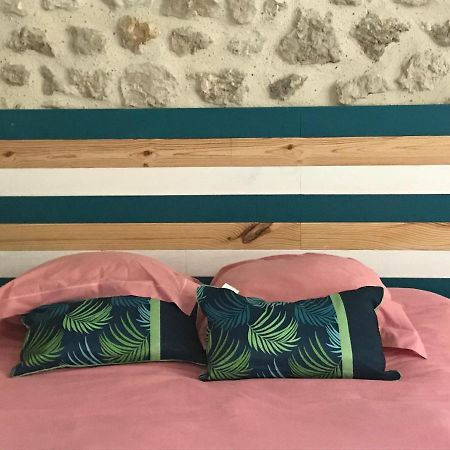 Avrillé-les-Ponceaux La Marelle B&B 외부 사진