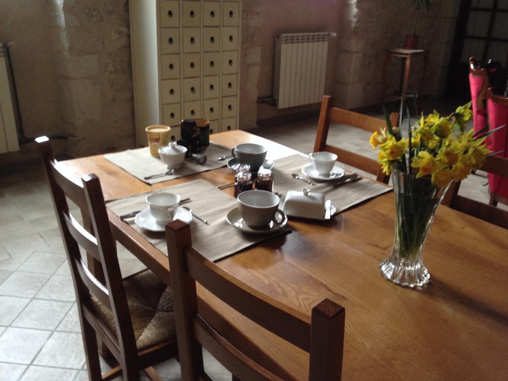 Avrillé-les-Ponceaux La Marelle B&B 외부 사진