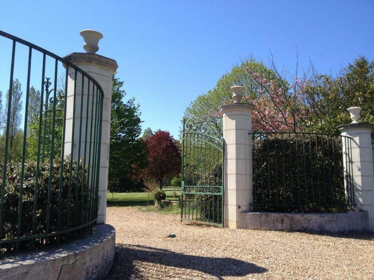 Avrillé-les-Ponceaux La Marelle B&B 외부 사진